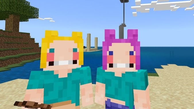 ニラ子の妹、タマ子とのツーショット。ニラ子の故郷のジャングルからYouTube1周年をお祝いに来てくれた。